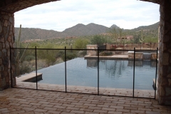 Pool-fence-betwen-columns